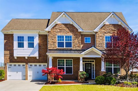 Photo of 2074 Feldspar Drive, Davidson, NC 28036 (MLS # 4355480)