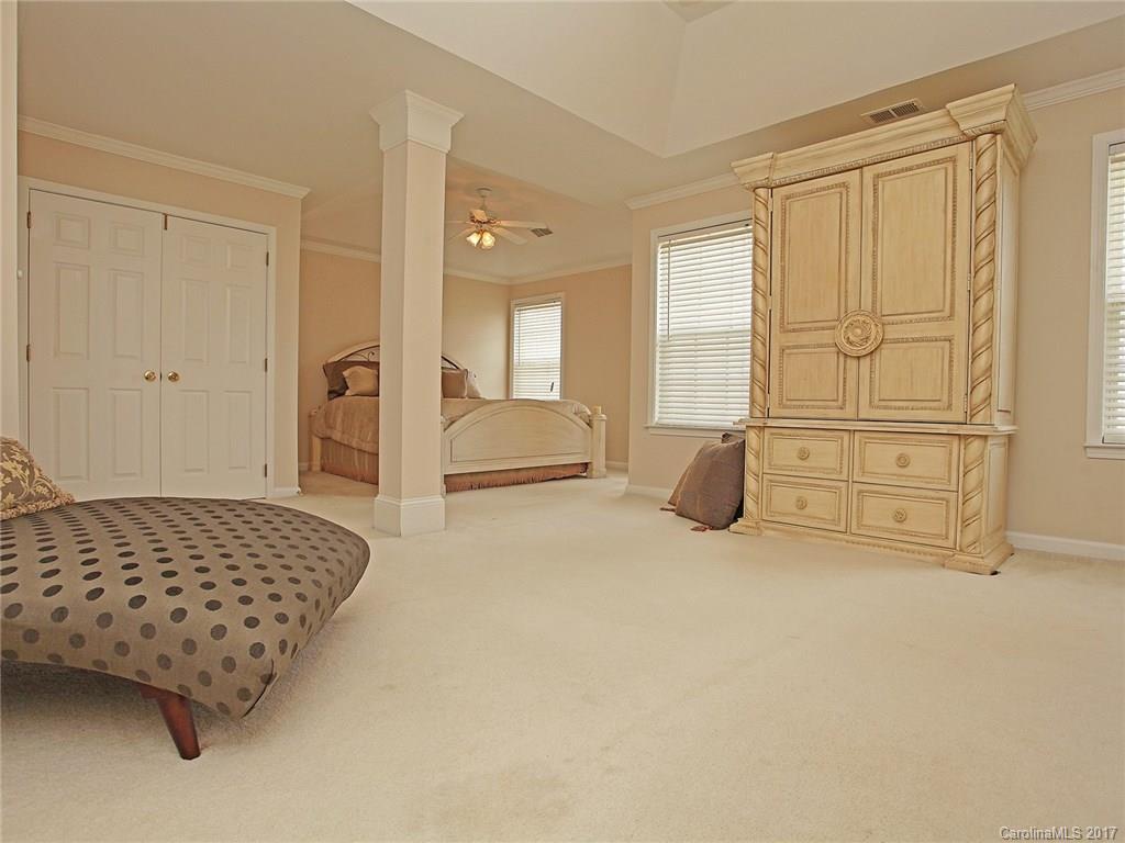 Fox Glen - Residential