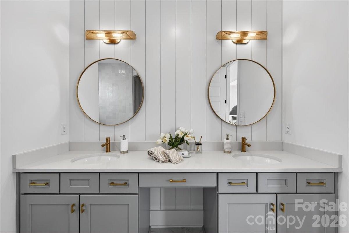 Oakhurst - Residential