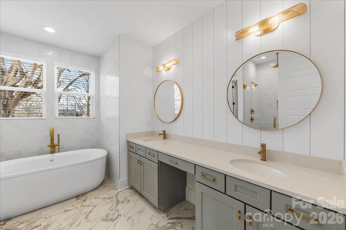 Oakhurst - Residential