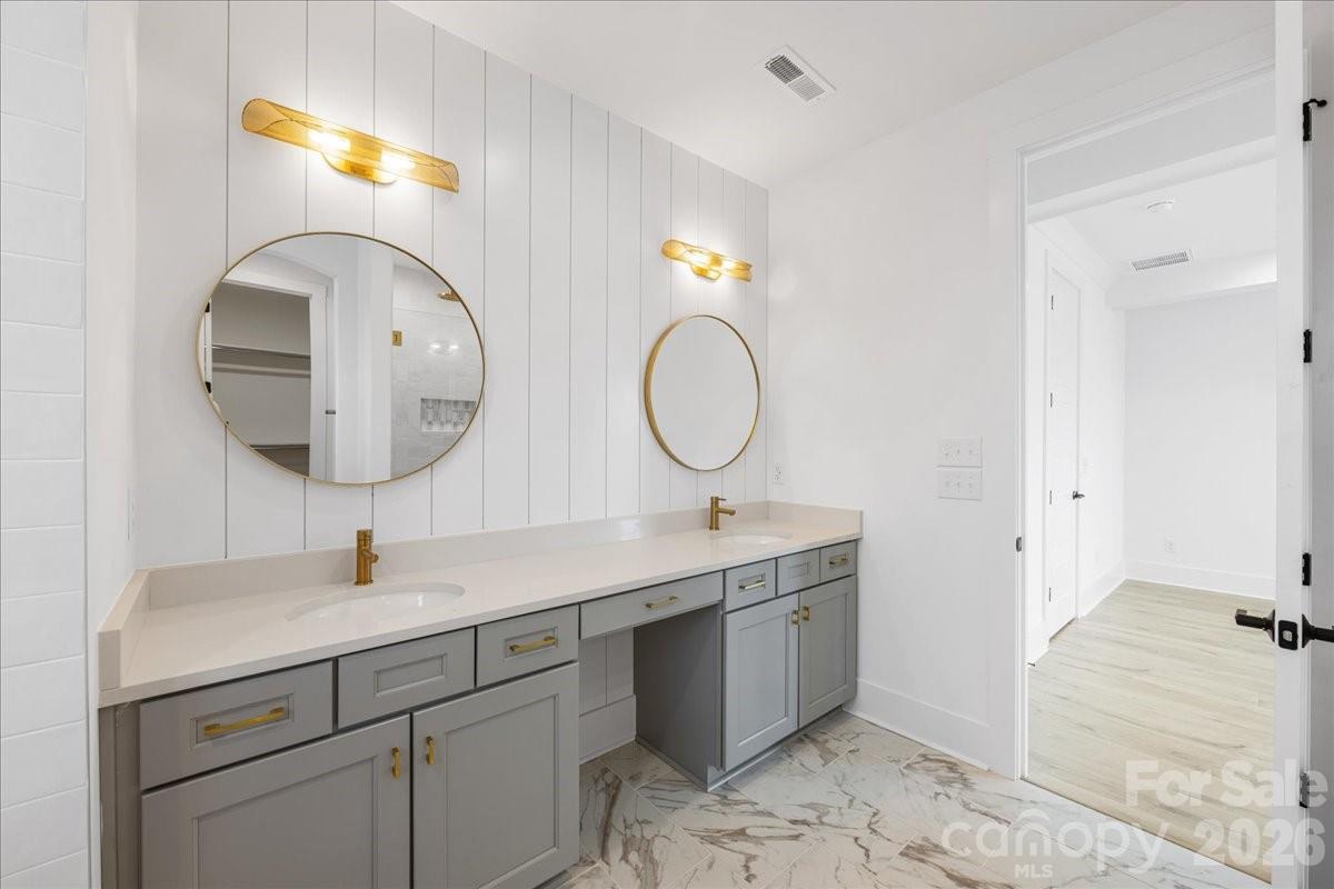 Oakhurst - Residential