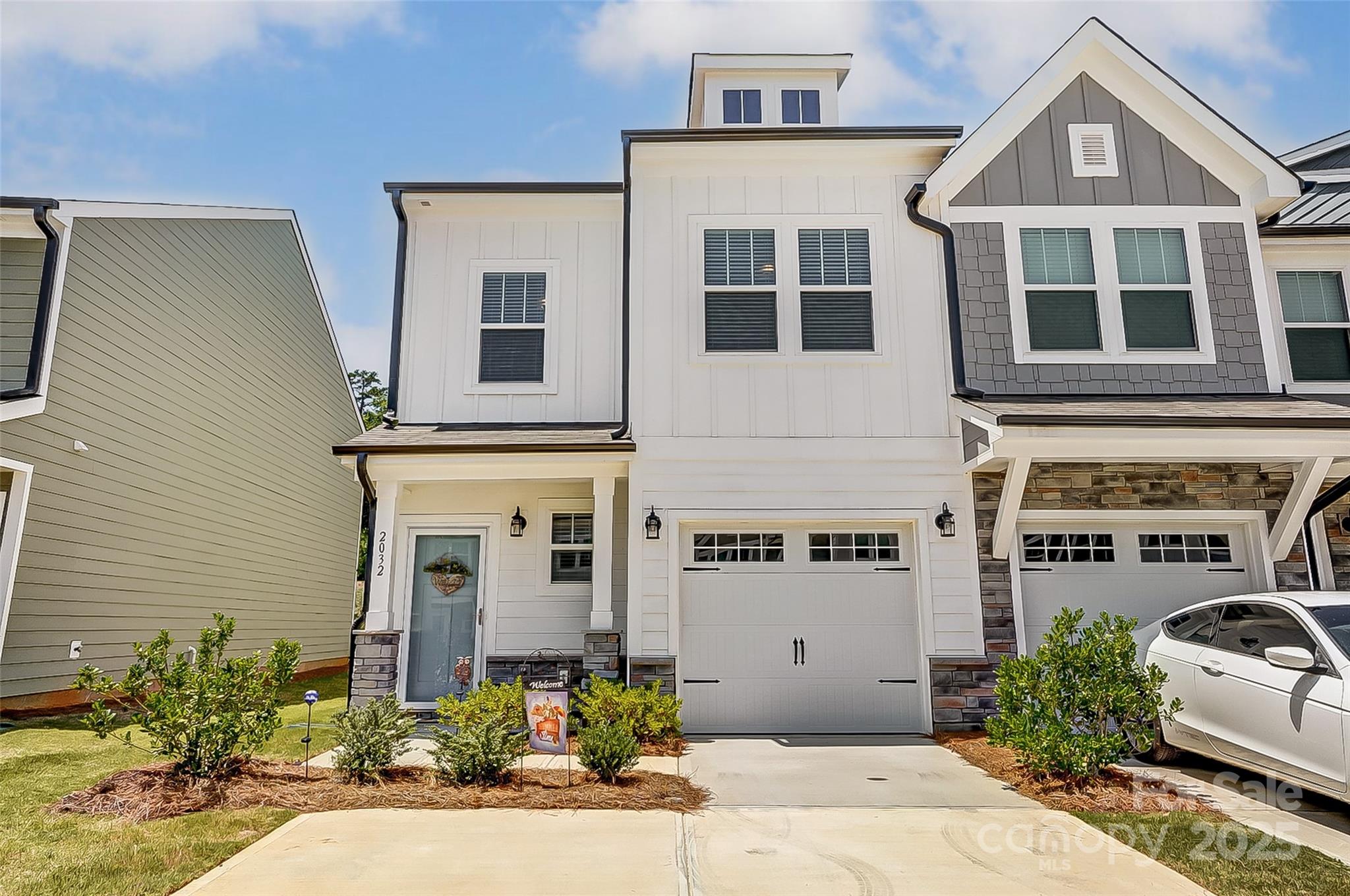 2032 Crooked Oak Lane