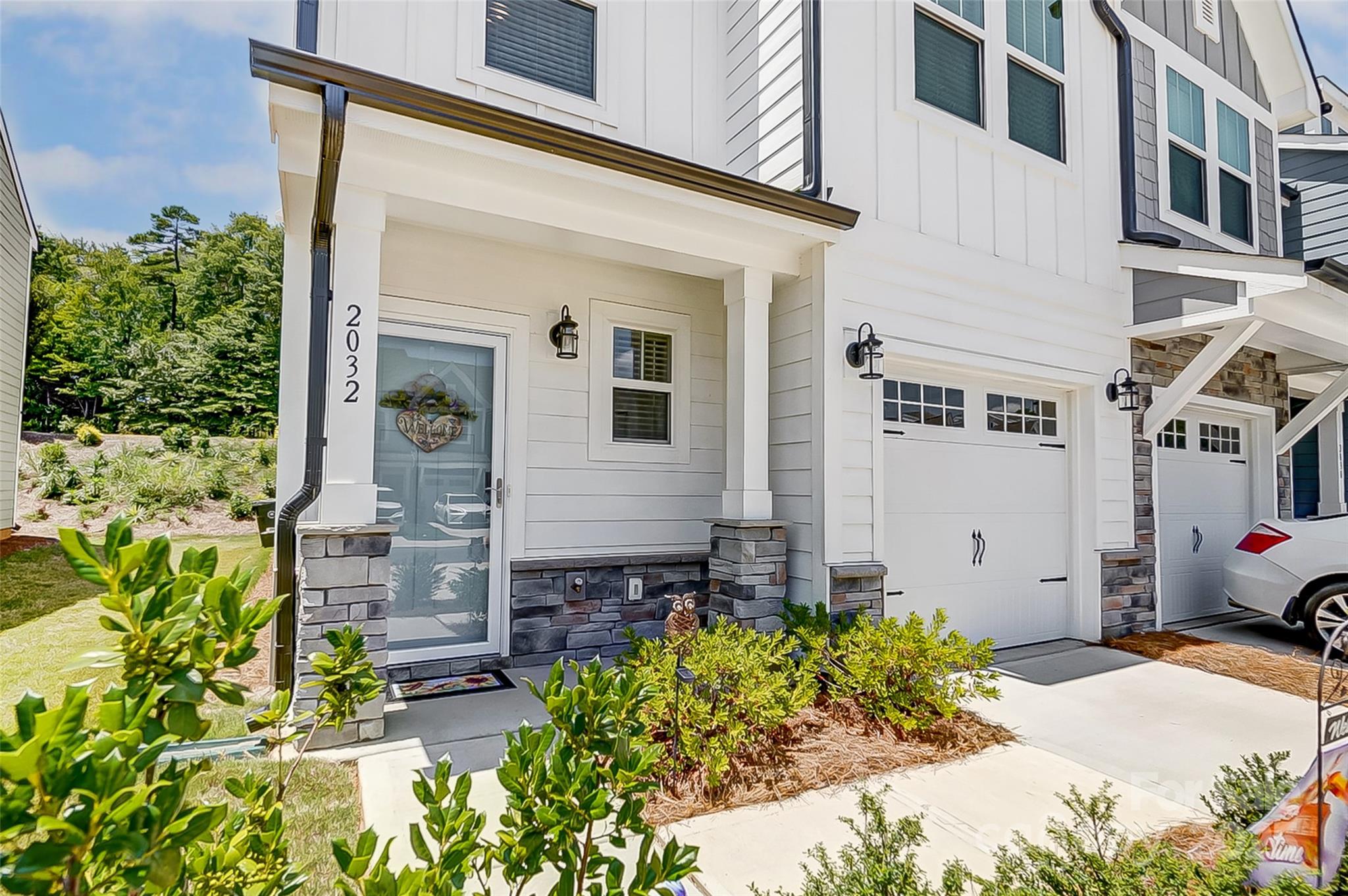 2032 Crooked Oak Lane