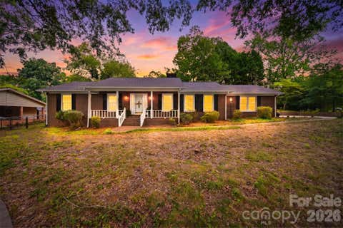 Photo of 1756 12th Street Drive NW, Hickory, NC 28601 (MLS # 4407511)