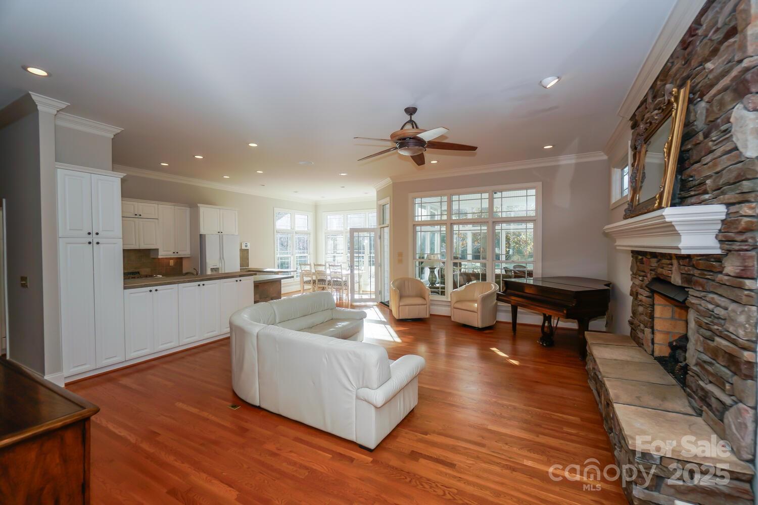 124 Gatlin Knoll 11