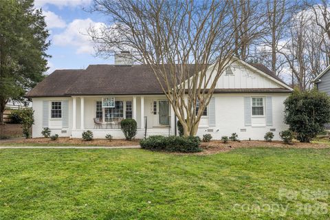 Photo of 2732 Burnt Mill Road, Charlotte, NC 28210 (MLS # 4345414)