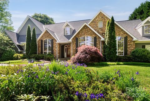 A home in Hendersonville