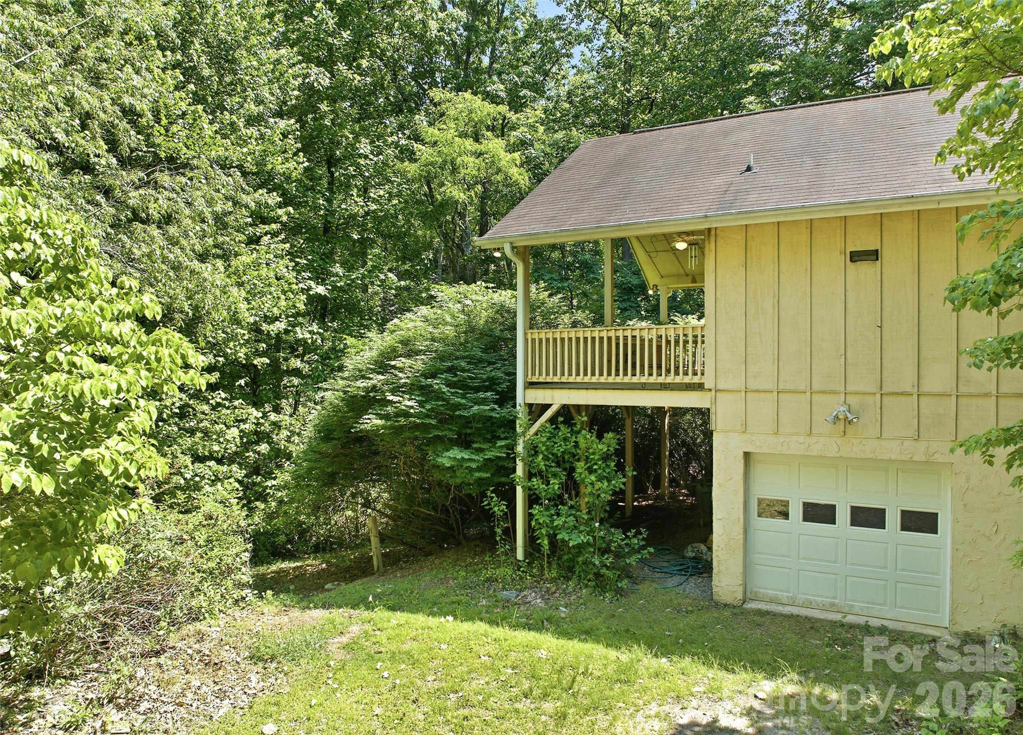 21 Winterview Trail