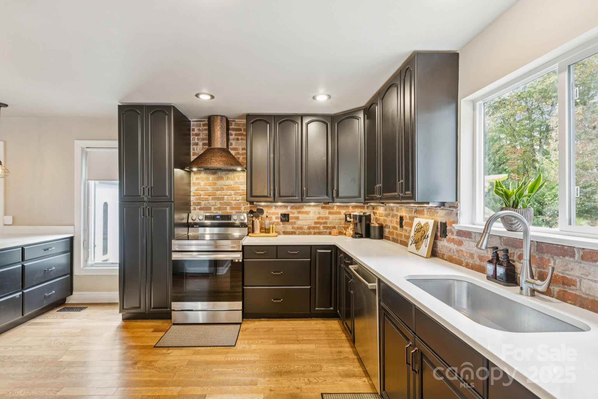 Weddington, North Carolina 28104, United States, 3 Bedrooms Bedrooms, ,4 BathroomsBathrooms,Residential,Coming Soon,224468