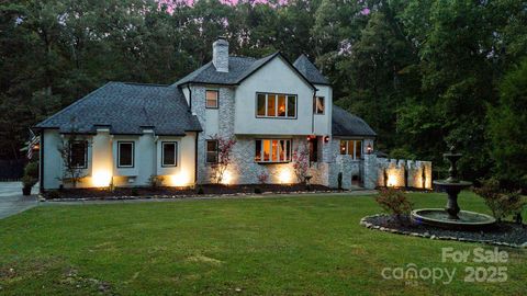 Photo of 6817 Tree Hill Lane, Weddington, NC 28104 (MLS # 4309981)