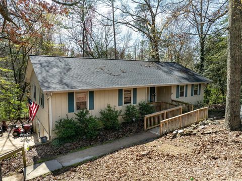 23 Keeneland Drive Hendersonville NC 28792