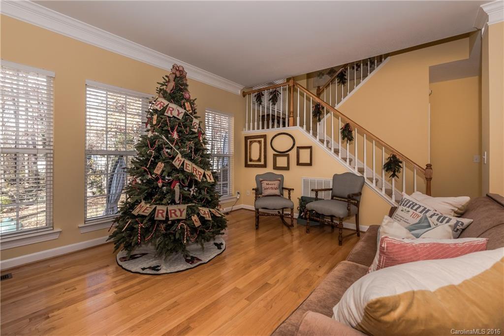 Poplar Woods - Residential