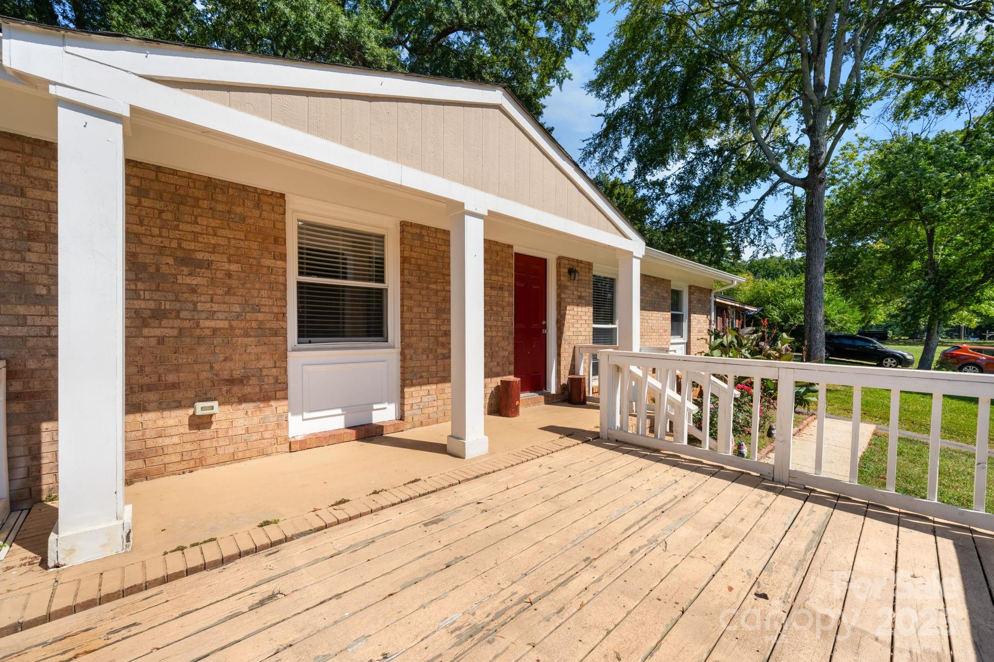1009 Dunleigh Drive