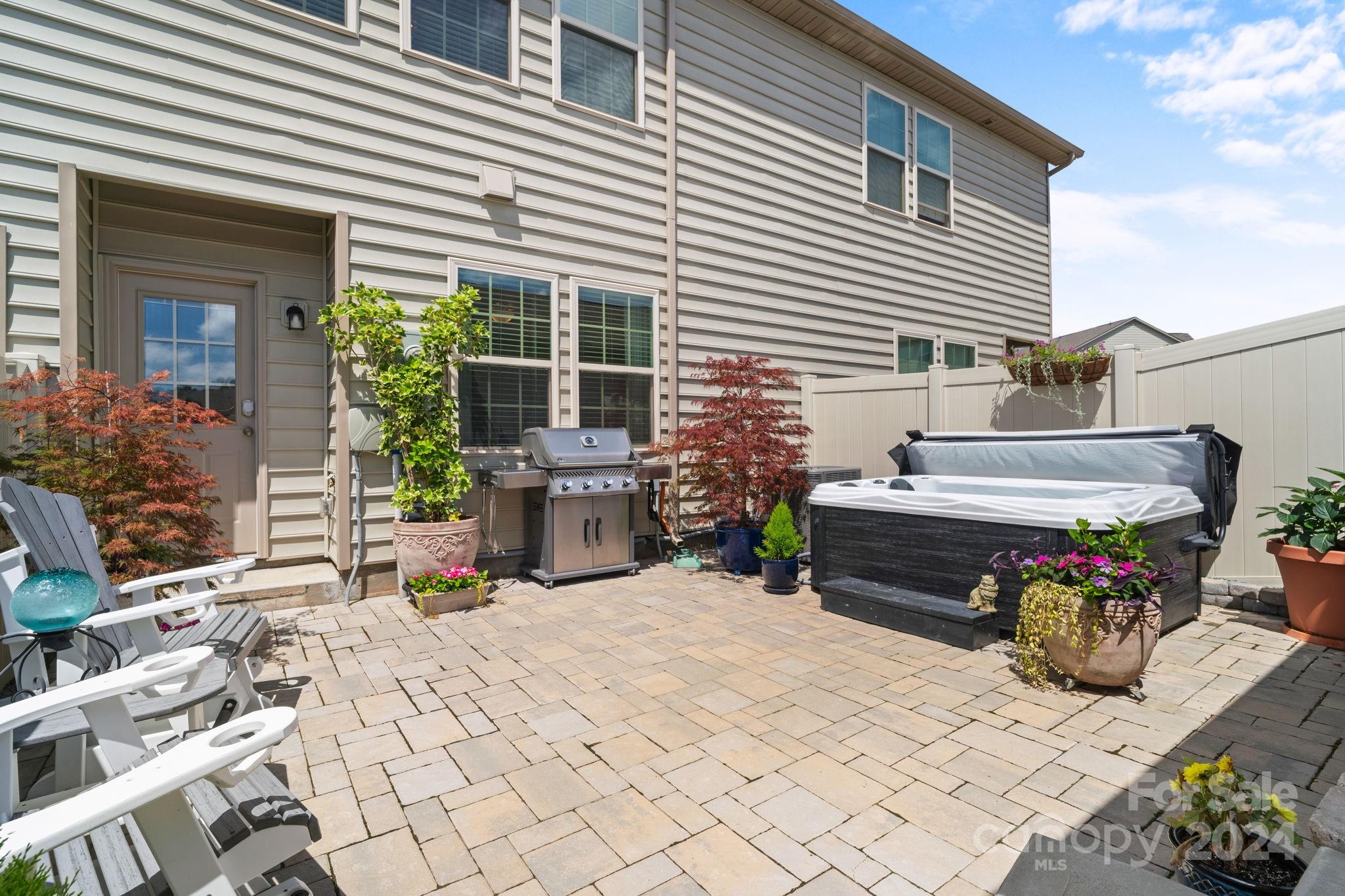 The Greens - Residential