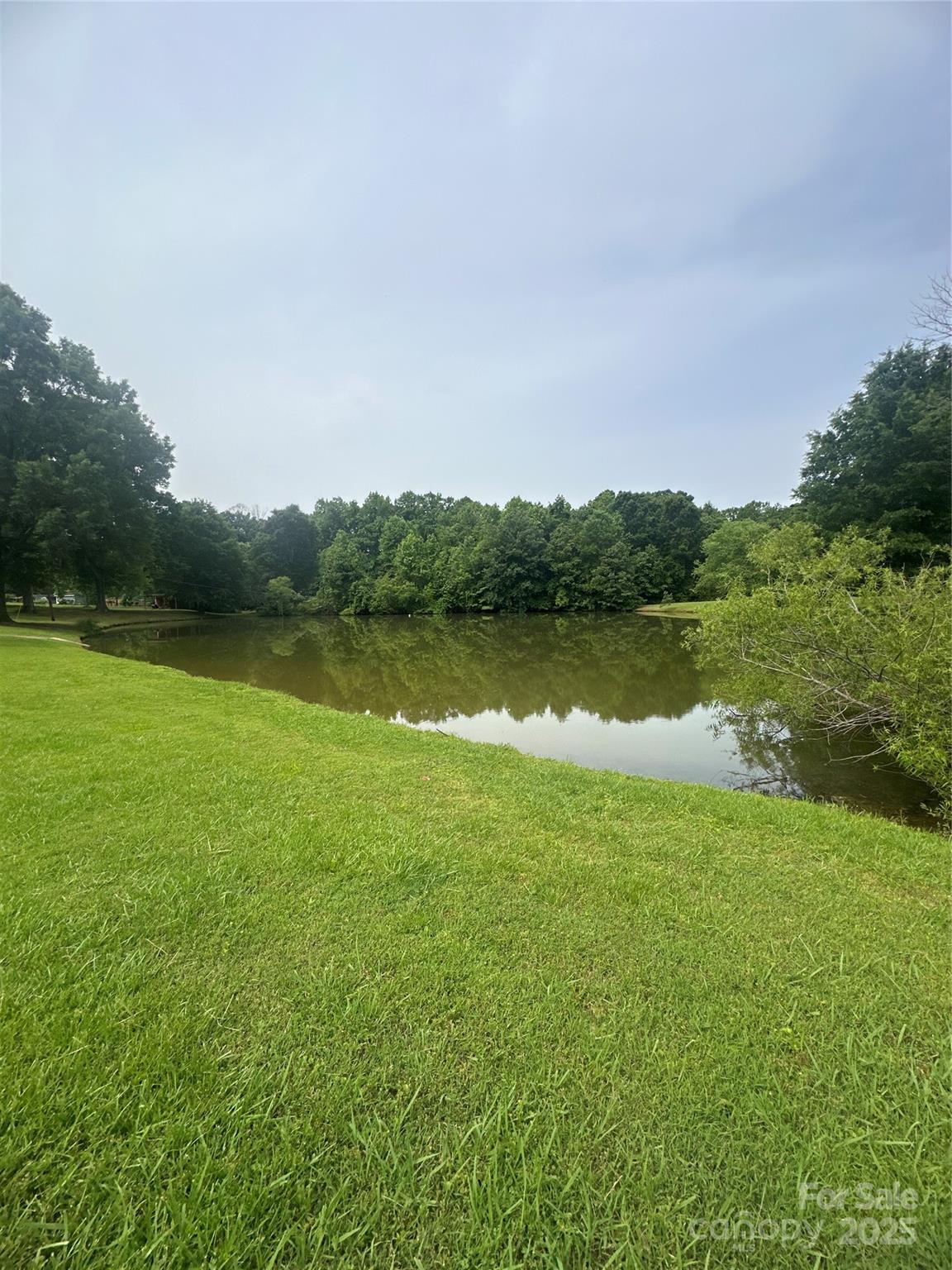 6339 Farmlake Drive 13