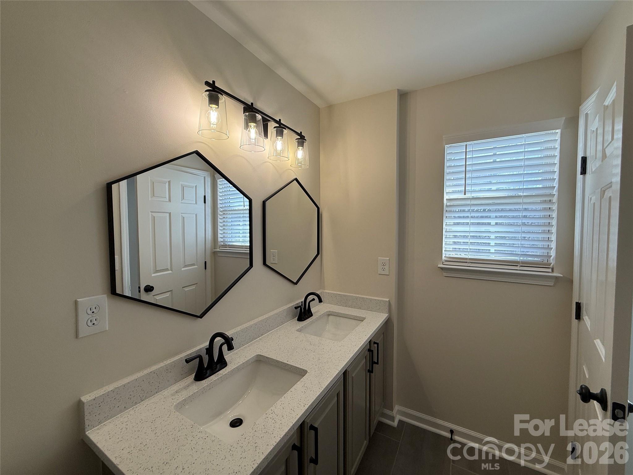 Oakhurst - Residential Lease