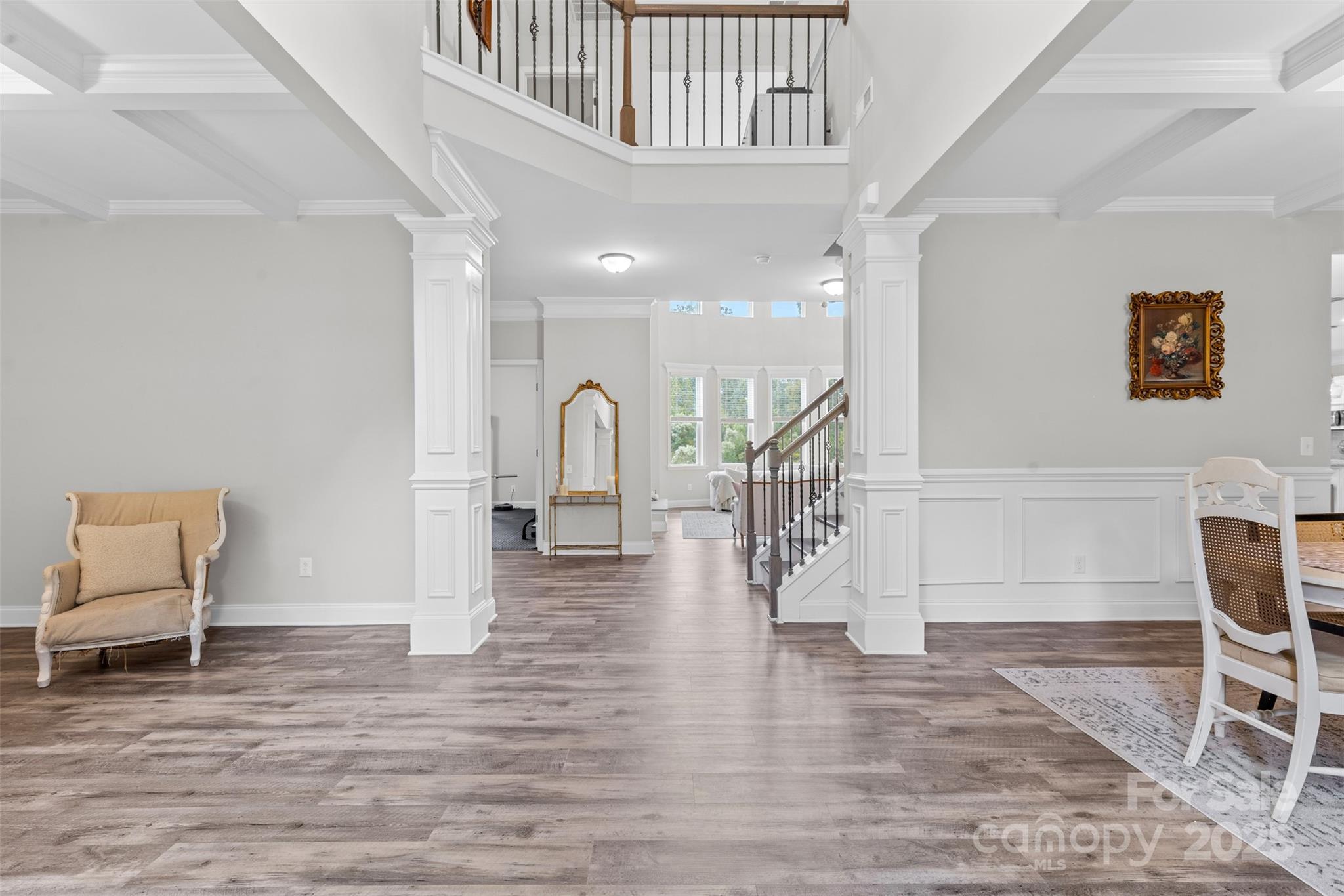 2633 Lakefront Drive