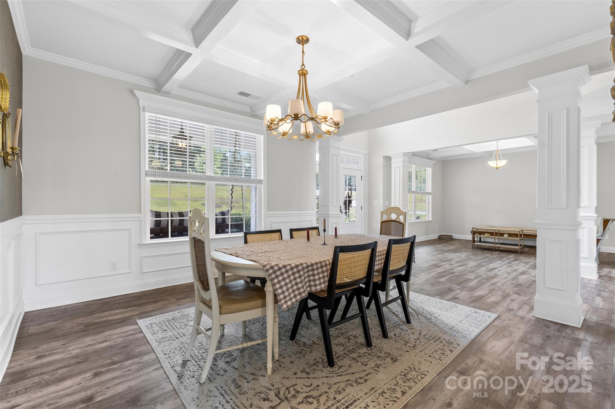 2633 Lakefront Drive