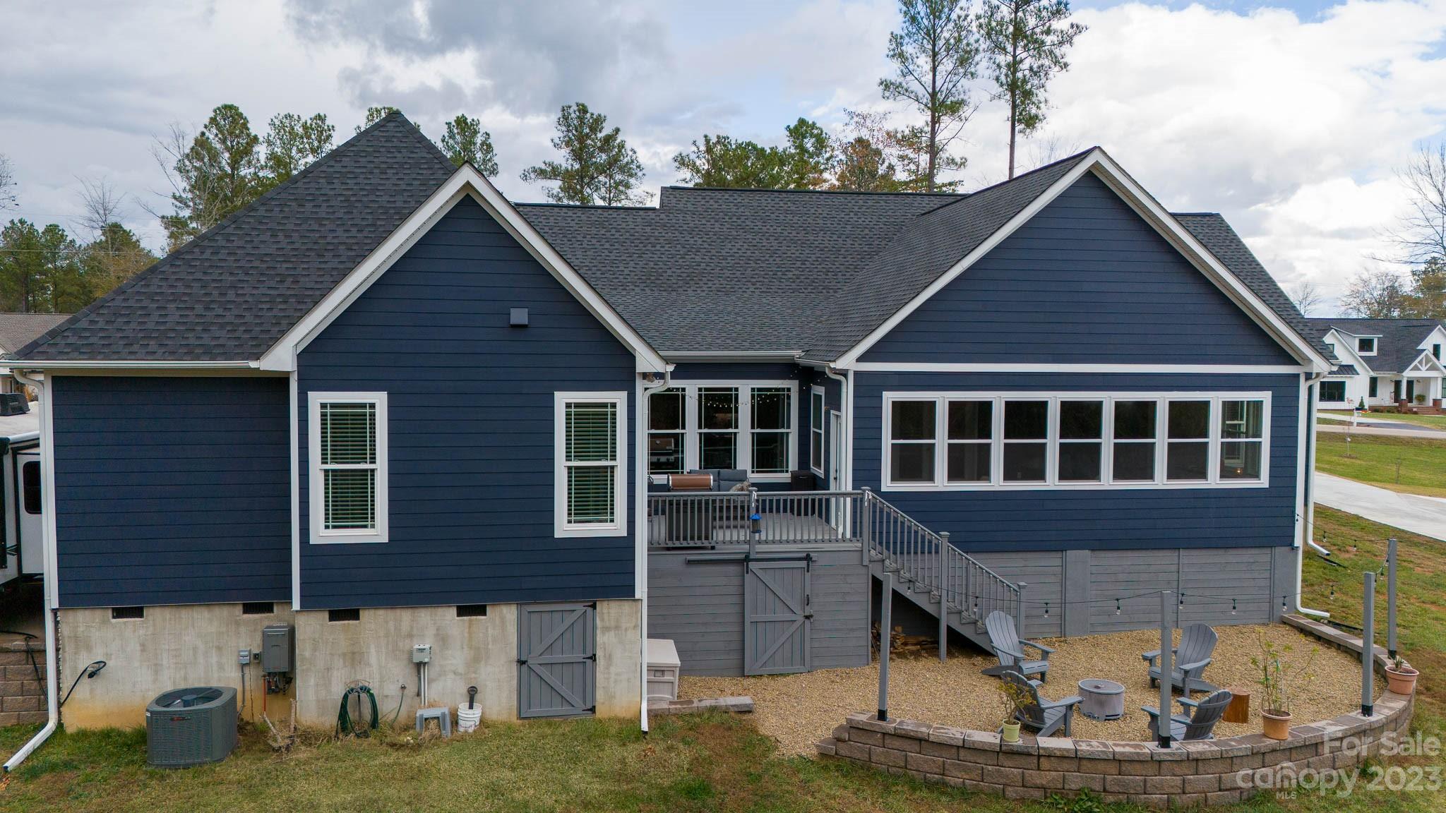 Foster Cove - Residential