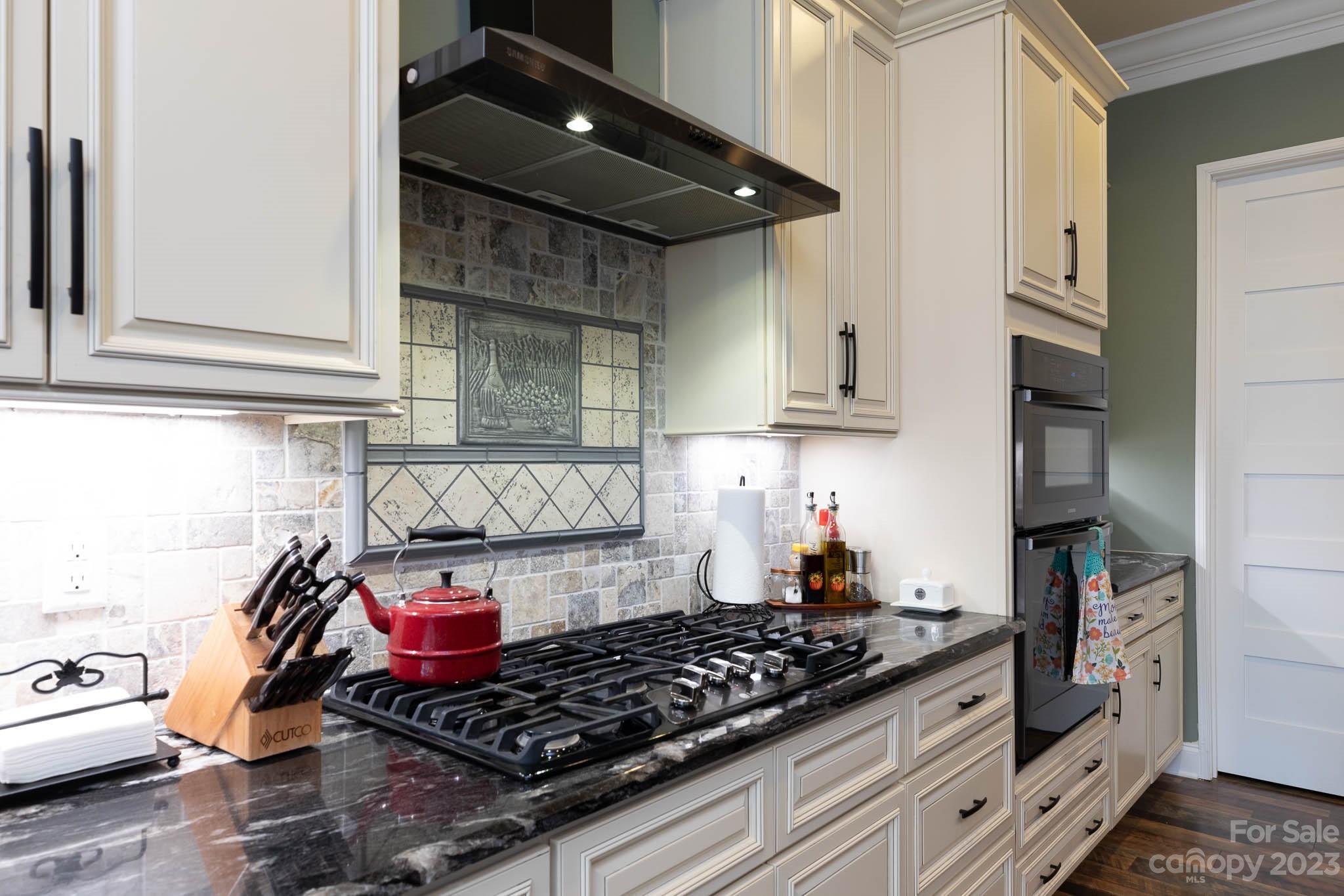 Foster Cove - Residential