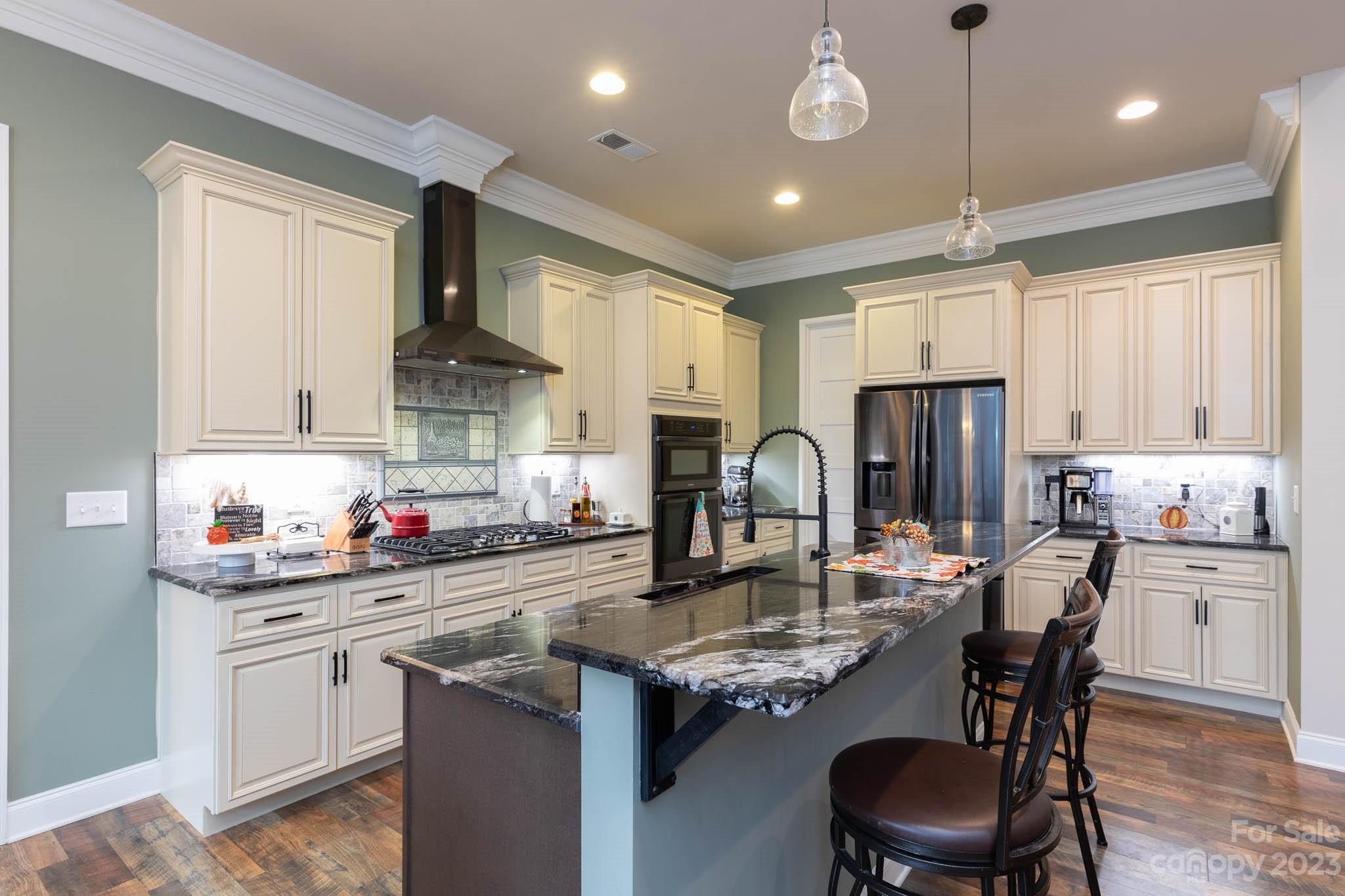 Foster Cove - Residential