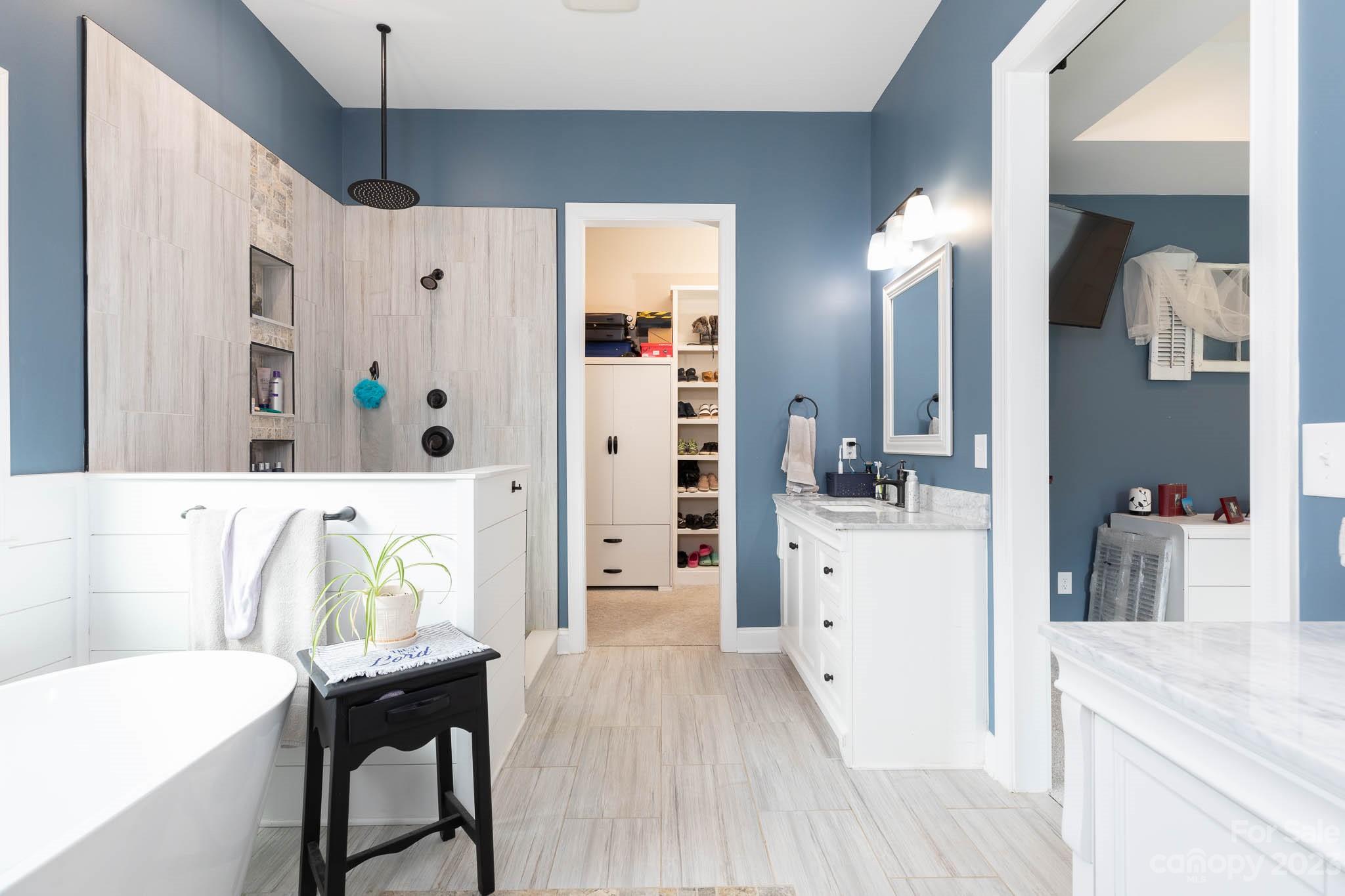 Foster Cove - Residential