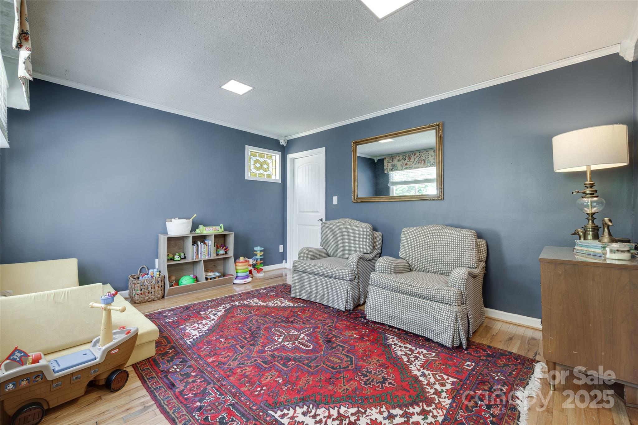 Seventeen Acres - Residential