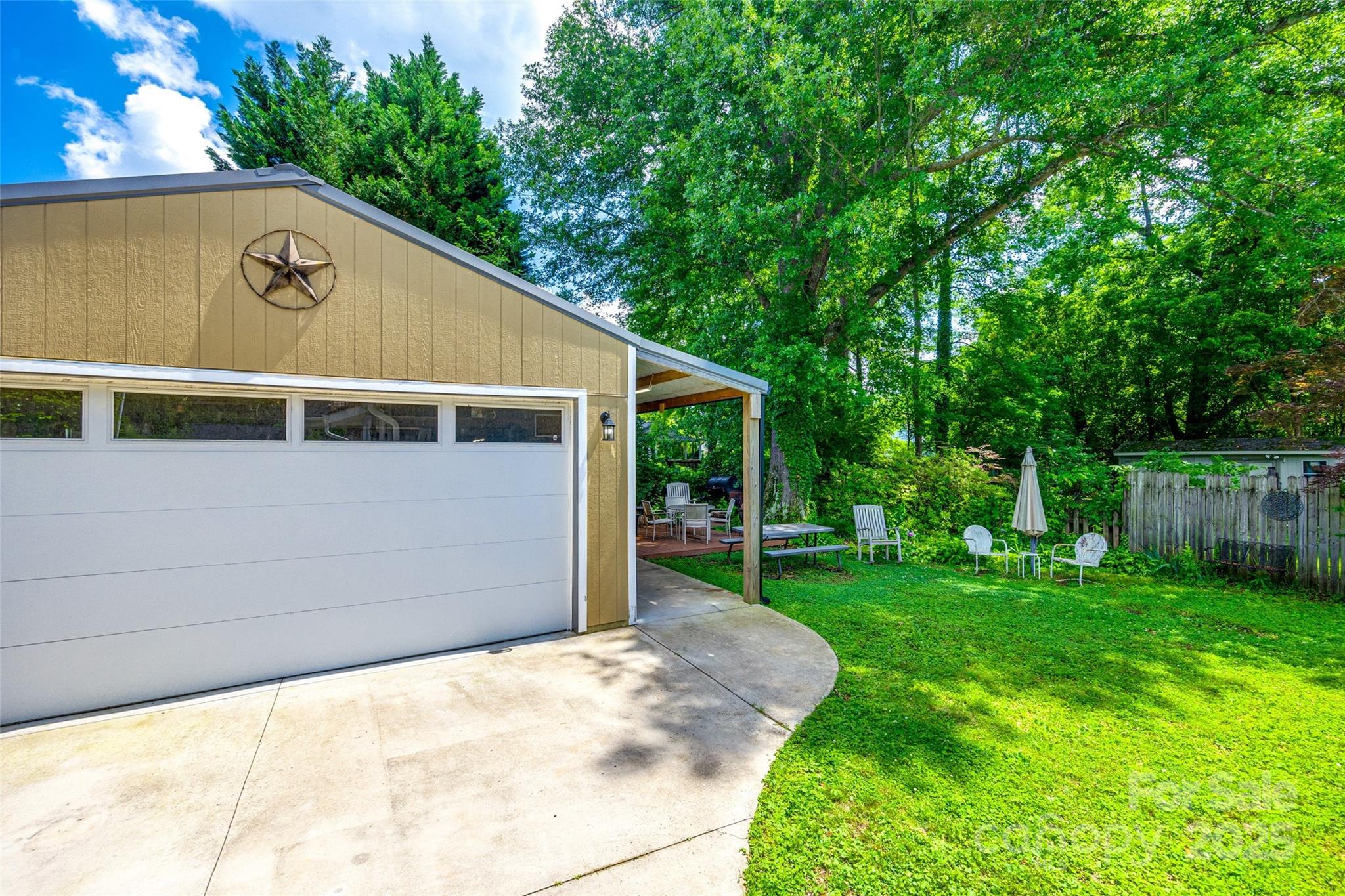 Seventeen Acres - Residential