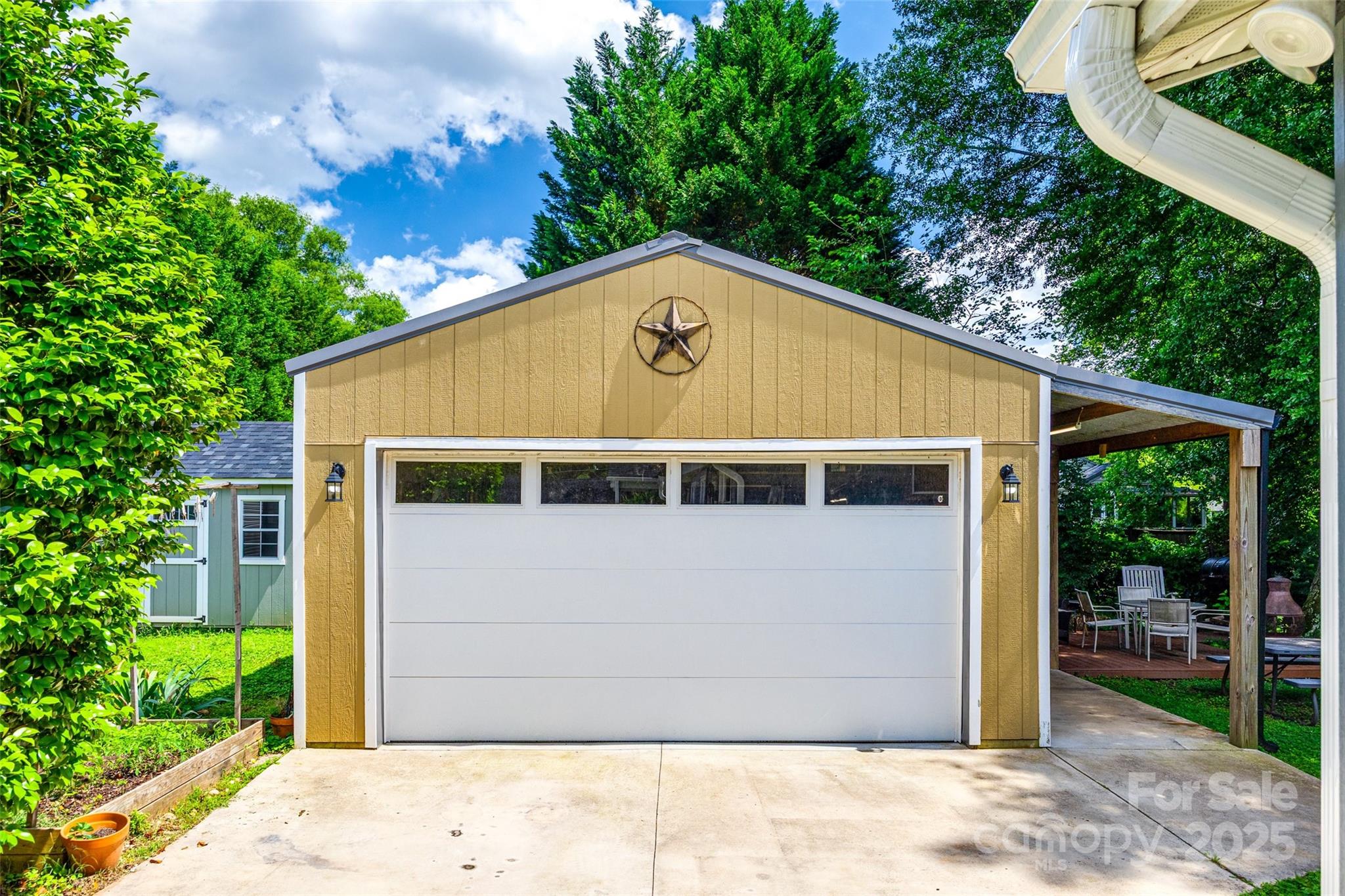 Seventeen Acres - Residential