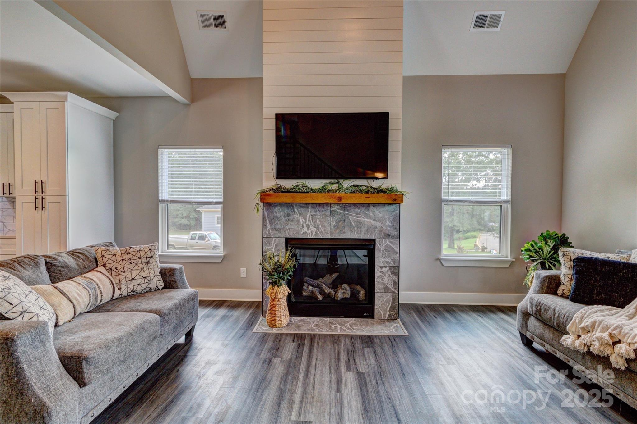 1313 Dockery Drive 1