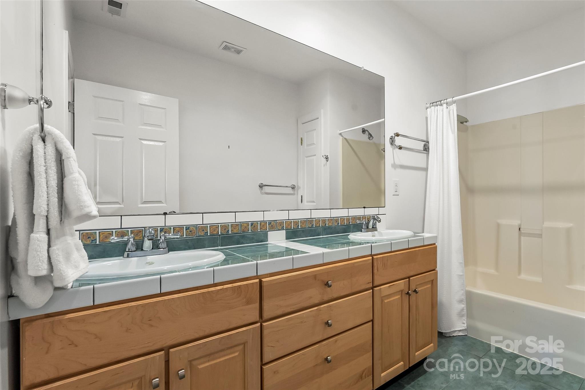 Mallard Cove - Residential