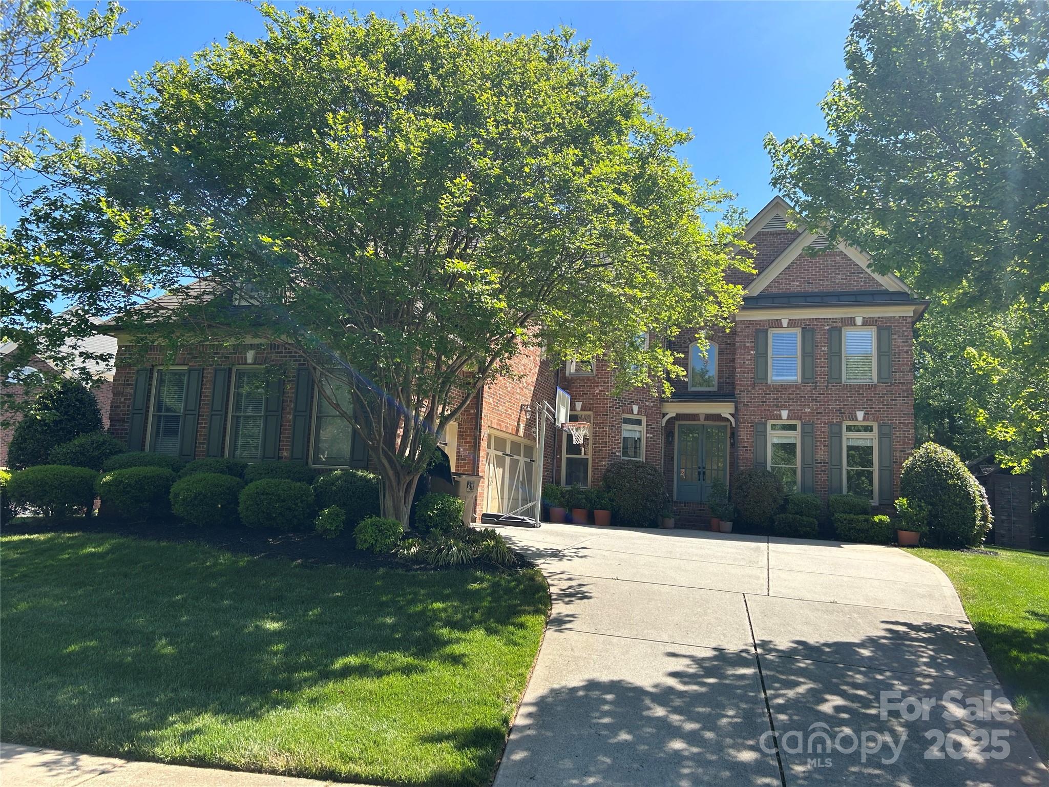 1024 Westbury Drive