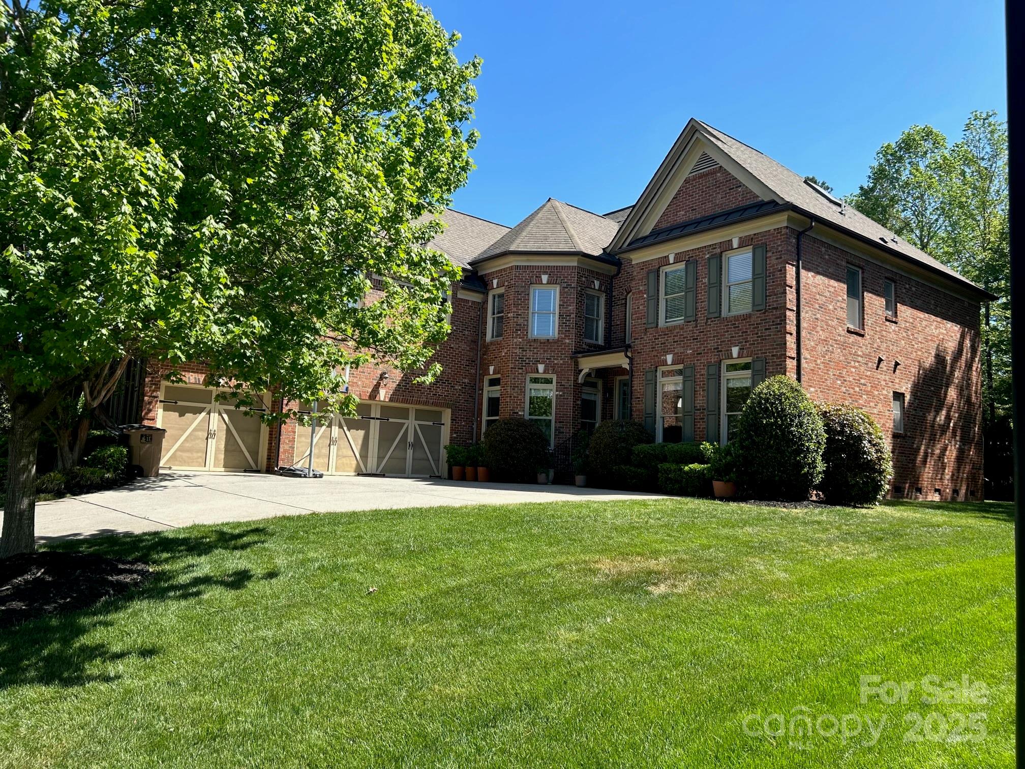 1024 Westbury Drive