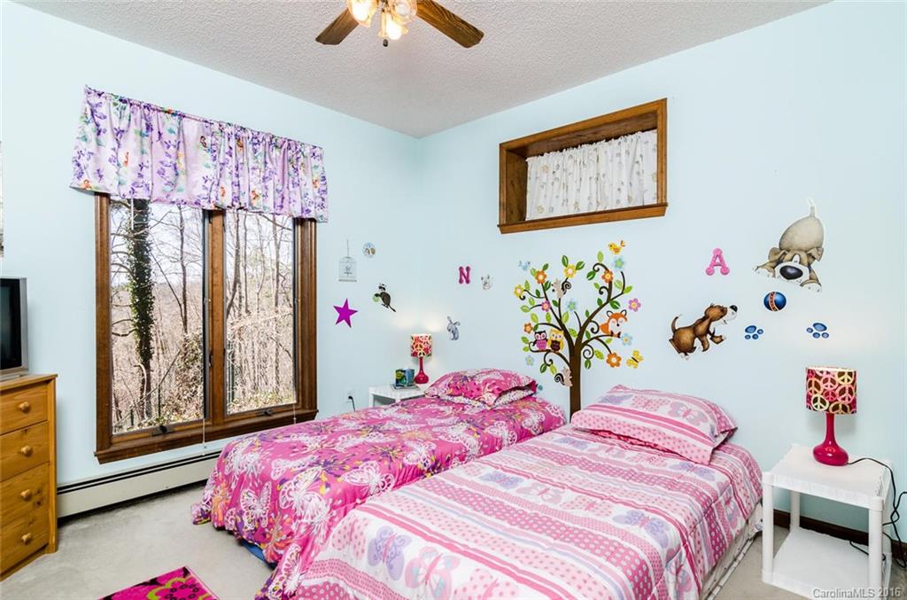 Jays Mtn Estates - Residential