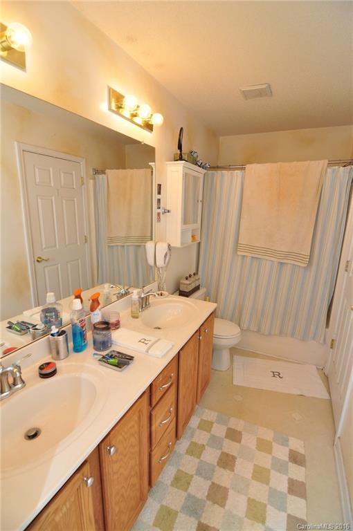 Windsor Trace - Residential