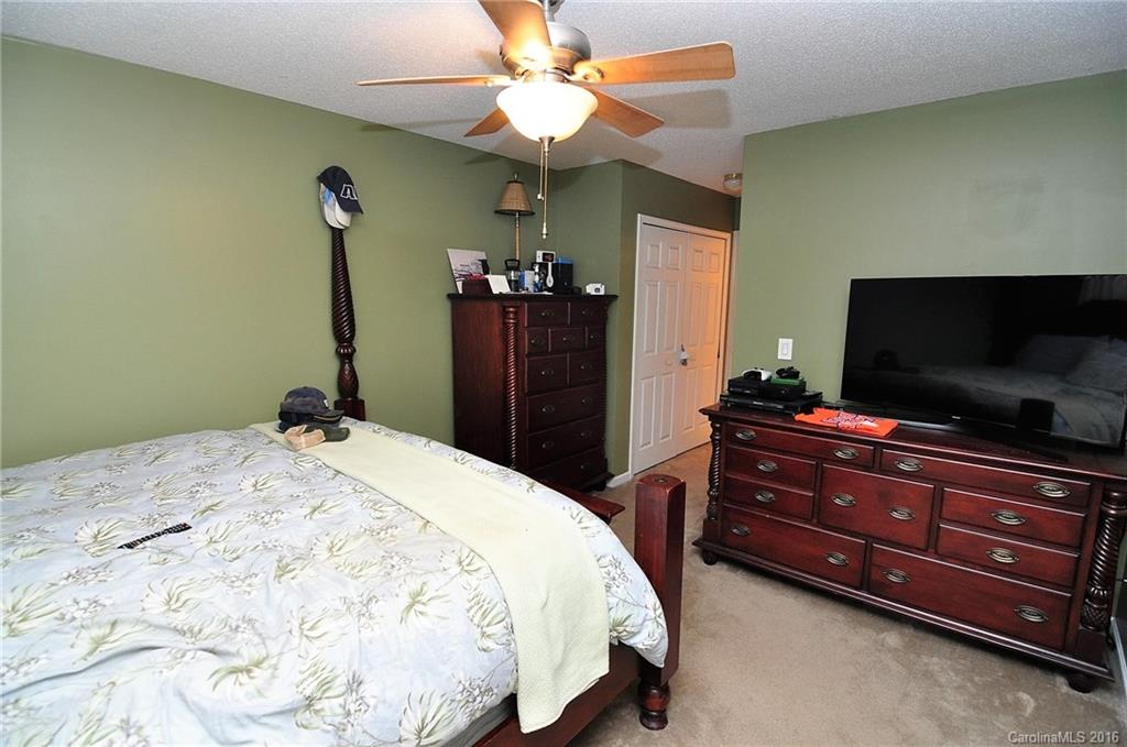 Windsor Trace - Residential