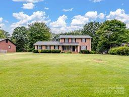 919 Hillcroft Place