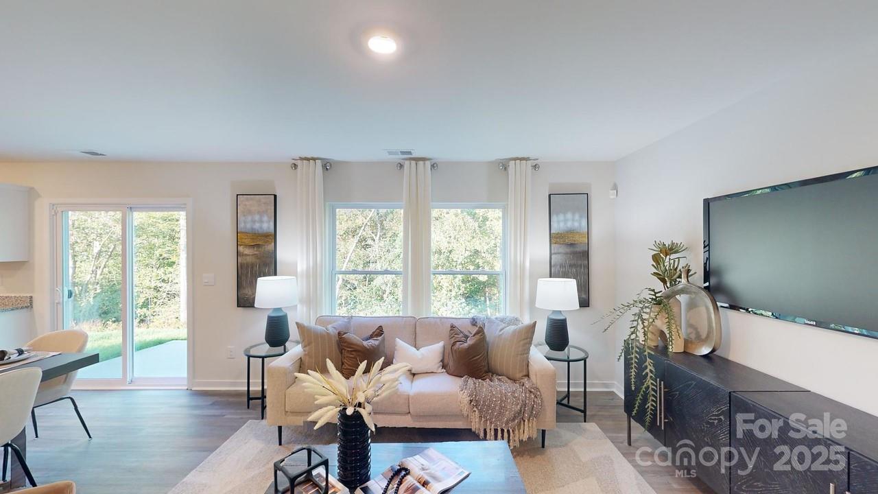 3090 Ora Smith Road