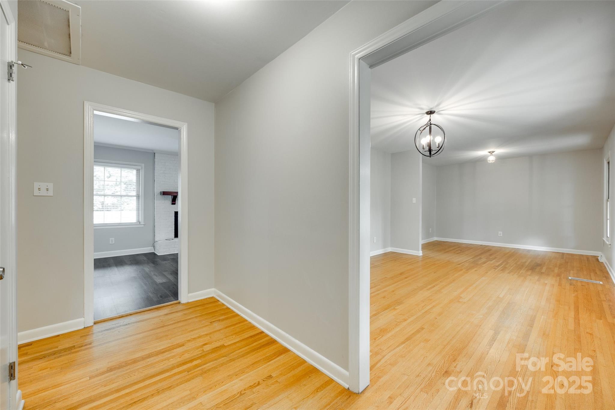 2001 Lakeview Drive