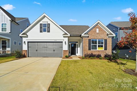 1453 Ardmore Drive Sherrills Ford NC 28673