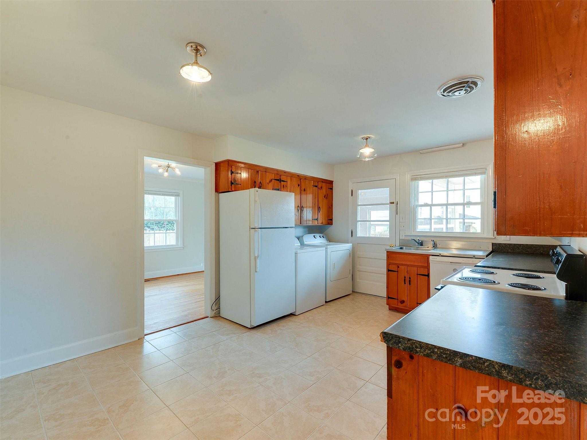 Ashbrook - Residential Lease