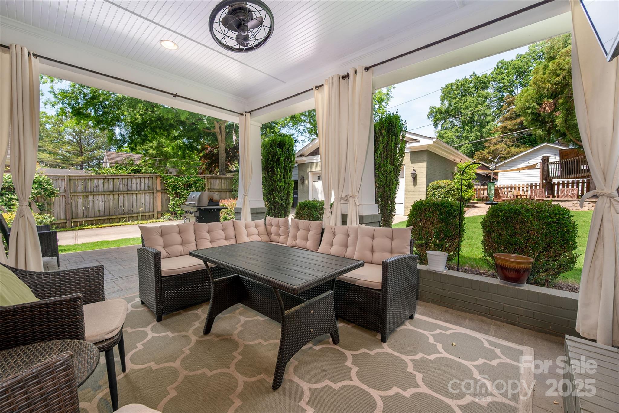 Elizabeth - Residential