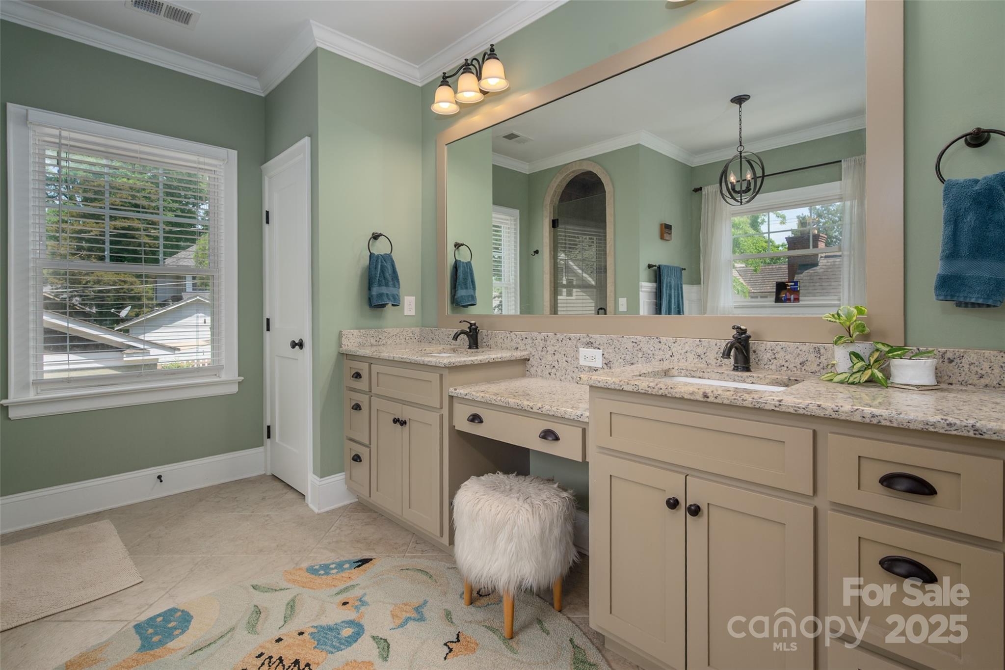 Elizabeth - Residential