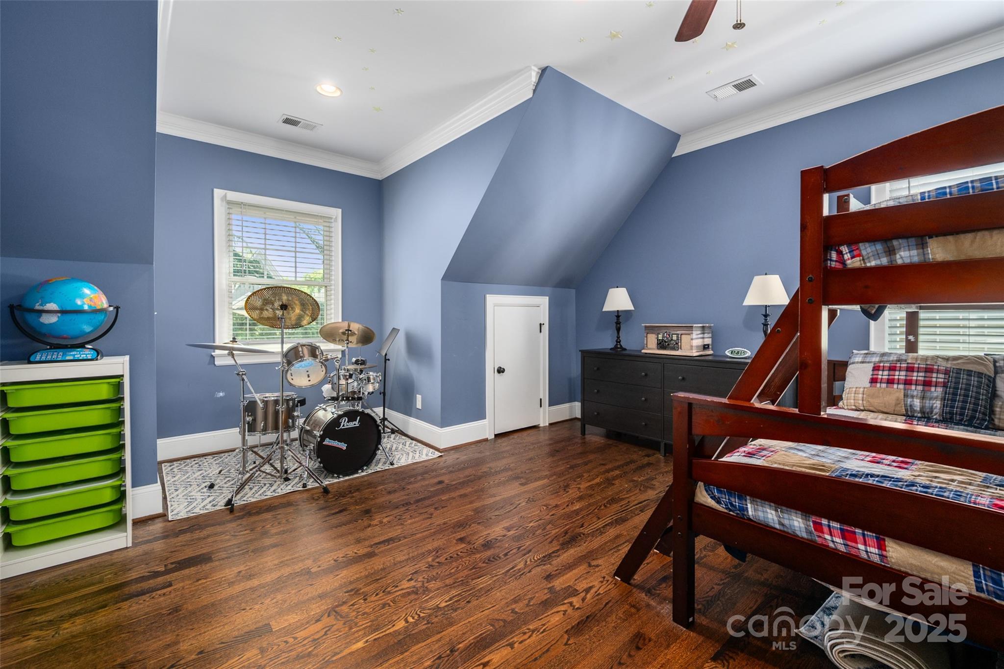 Elizabeth - Residential