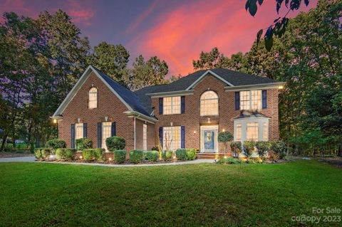 Photo of 9710 Shadowmere Lane, Weddington, NC 28104 (MLS # 4076037)