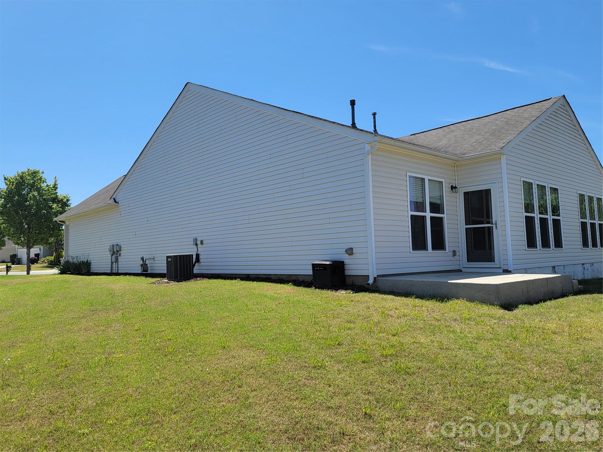 5112 Folly Lane