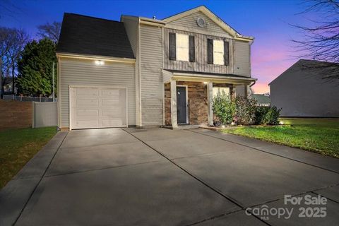 5310 Artesa Court Charlotte NC 28214