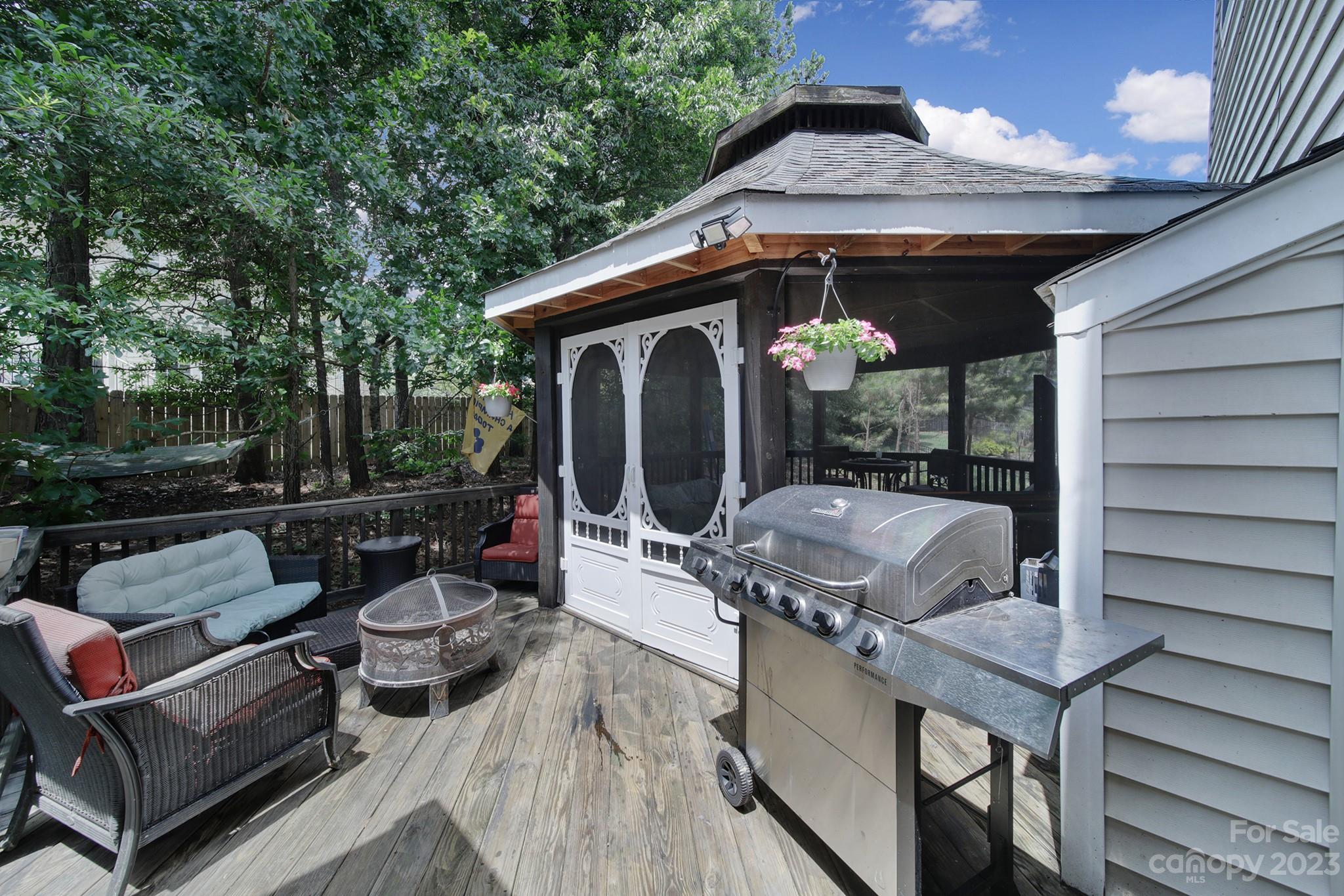 Sutton Place - Residential