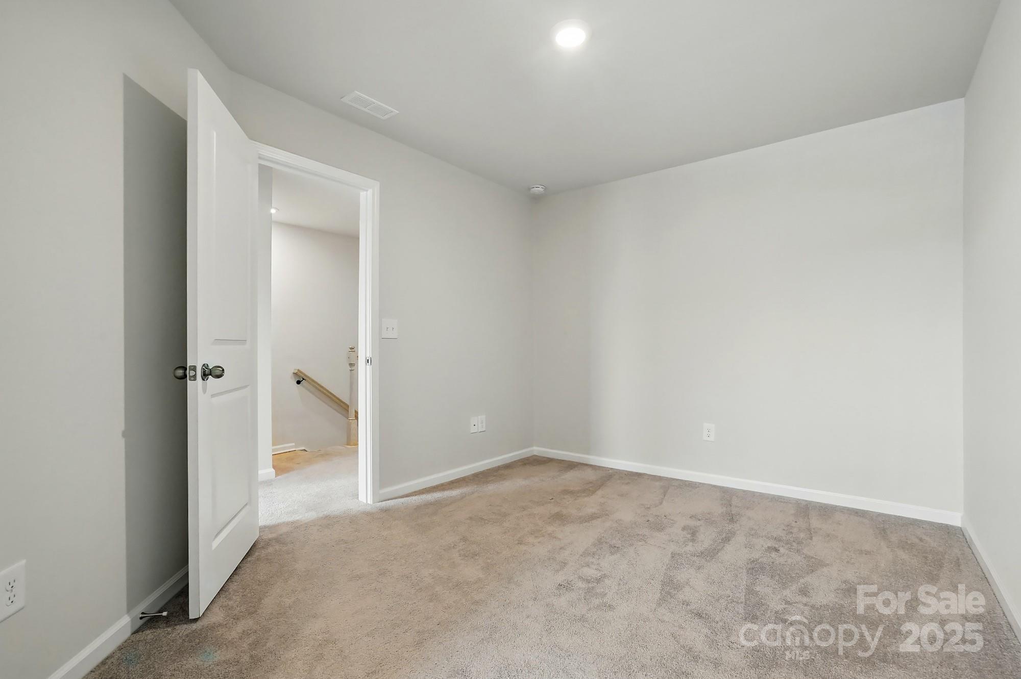 Elizabeth - Residential