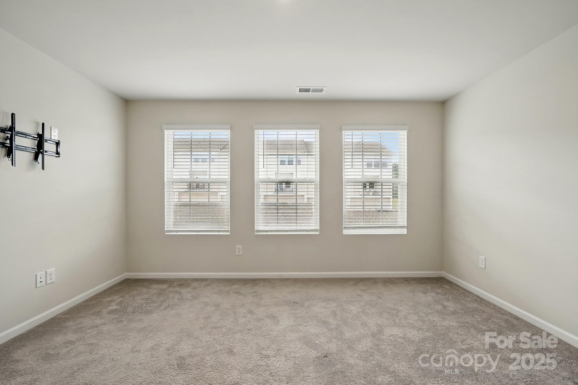 Elizabeth - Residential